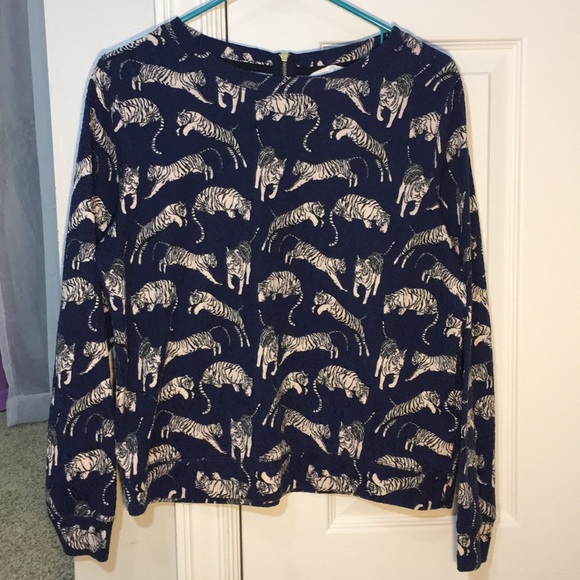 H&M Tops - H&M tiger tee